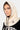 Accessoire Fanette Écru, cagoule en maille écrue à coutures noires portée par une femme, cœur smiley brodé
