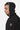 Sweat à capuche Flocon Noir, zoom de profil sur la capuche à bordure surpiquée blanche et le cœur brodé