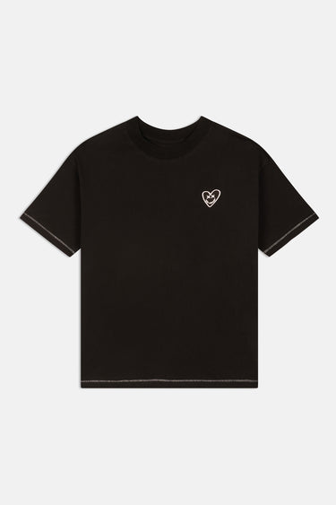 T-shirt Foufou Noir de face sur fond blanc, petit coeur blanc brodé et surpiqûres claires