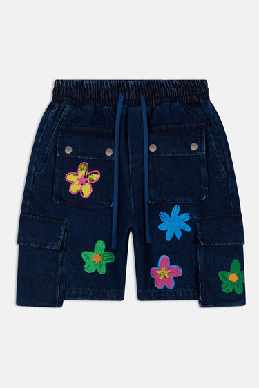 Short cargo Jolan Denim Bleu foncé à plat, vue de face, poches à rabat et fleurs colorées brodées