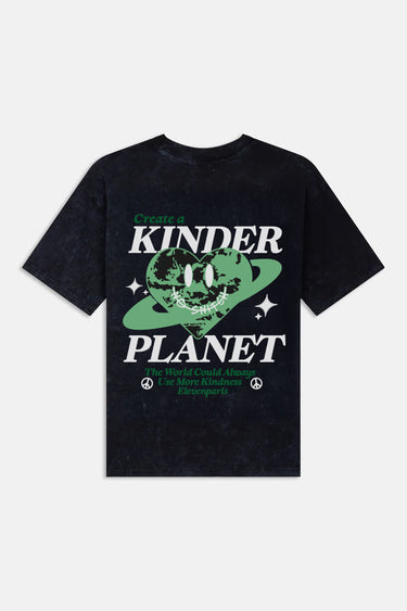 T-shirt June Noir Délavé vu de dos à plat, inscription Create a Kinder Planet verte et blanche, cœur planète