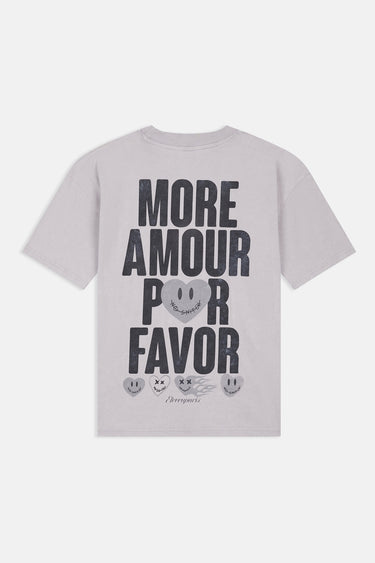 T-shirt Parma Gris délavé à plat, vue de dos, inscription More amour por favor noire et coeurs gris