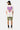 T-shirt Pinerolo Écru porté par un mannequin homme en casquette de dos, grand coeur en mosaïque violet et rose, short kaki