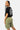 Short cargo Piranha Kaki porté par une mannequin femme de dos et de profil, t-shirt court noir à emblème fleur de lys