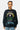 Sweat col rond Pozuelo Noir délavé, vue de face sur mannequin femme, lettrage coloré Iconic et cœur rose sur fond noir