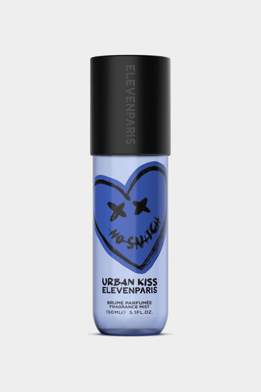 Flacon de brume parfumée Urban Kiss Eleven Paris 150 ml, coeur bleu No Snitch, bouchon noir, fond blanc