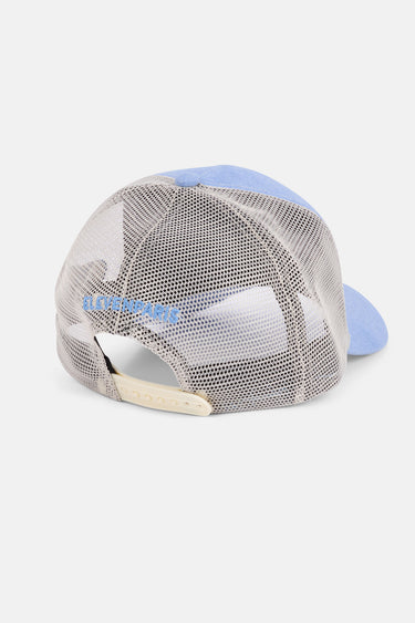 Casquette trucker Elowen Bleu vue de dos, filet gris, coton bleu clair et inscription ElevenParis brodée bleue