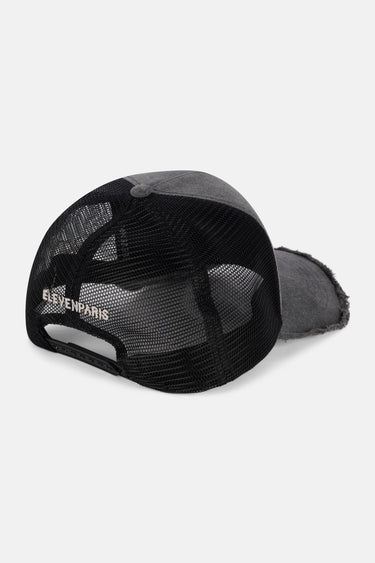 Casquette trucker Elowen Noir Délavé vue de dos, filet noir et inscription ElevenParis brodée écru