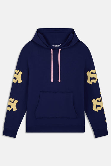 Sweat à capuche Fendy Bleu à plat, vue de face, cordons roses, poche kangourou et lettres gothiques jaunes sur les manches