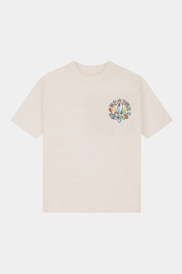T-shirt Jared Écru à plat de face, petit emblème fleur de lys multicolore sur la poitrine