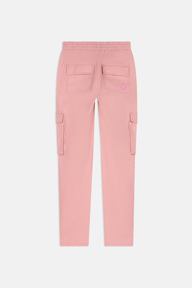 Pantalon cargo Suede Rose vu de dos à plat, poches à rabat et petit coeur brodé rose sur la poche arrière