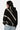 Hoodie Elevenparis Tulipe Cacao tie-dye noir porté femme de dos - look streetwear oversize