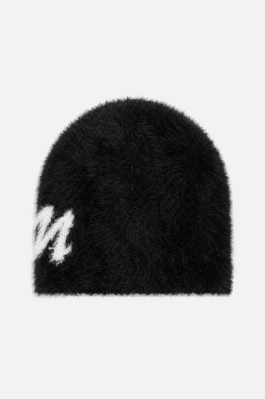 Bonnet Tully Noir en maille duveteuse vu de côté à plat, fin du lettrage blanc en script sur le bord gauche