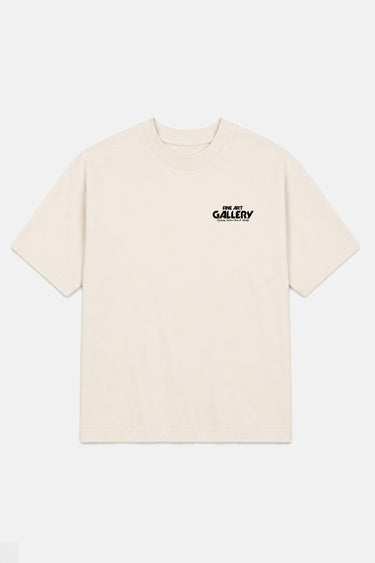 T-shirt Turner Écru de face à plat sur fond blanc, petit logo Fine Art Gallery noir sur la poitrine