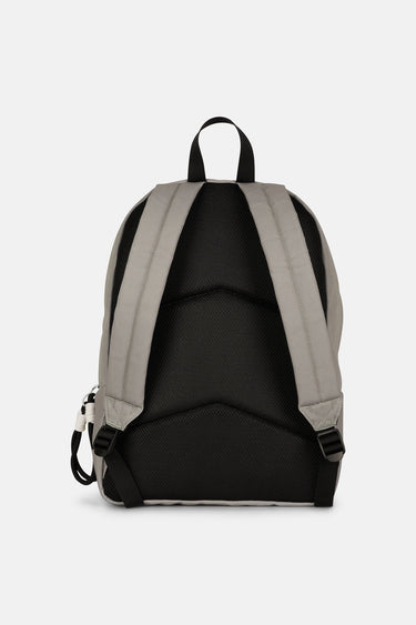 Sac à dos July Kaki vu de dos, bretelles et dos matelassé noirs, poignée de portage et boucles